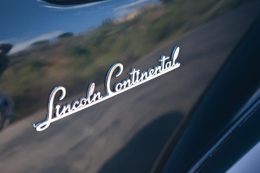  Lincoln Continental Cabriolet 1941 года  (фото 11 из 19)